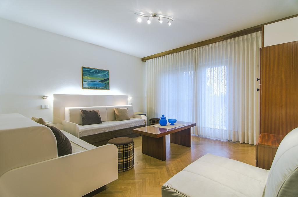 Apartments Lada 1217 เปรมันตูรา ภายนอก รูปภาพ